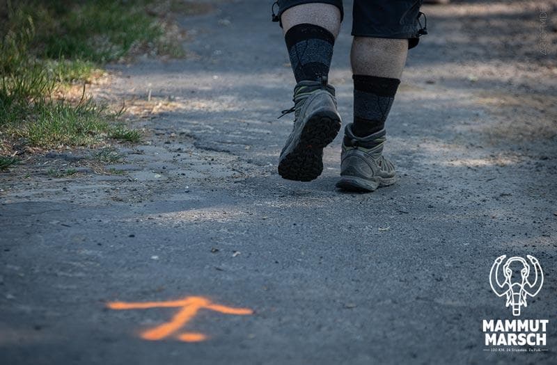 Ausrüstung für den 100-Kilometer-Marsch: Der ultimative Guide