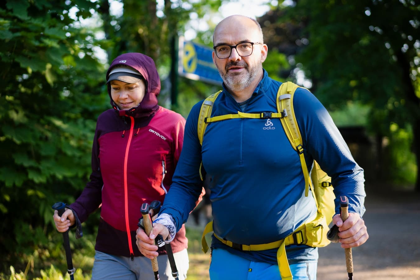 Wanderkleidung für den Frühling: So bist du richtig angezogen