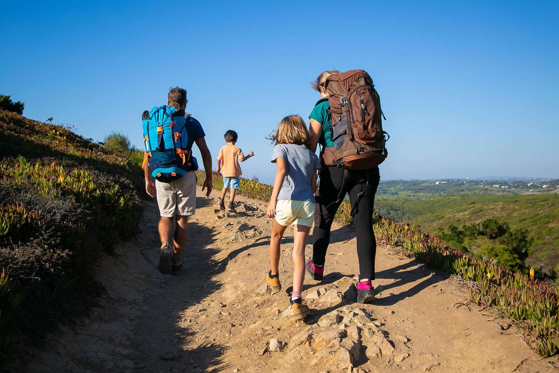 Spiele und Rätsel für mehr Spaß beim Wandern mit Kindern