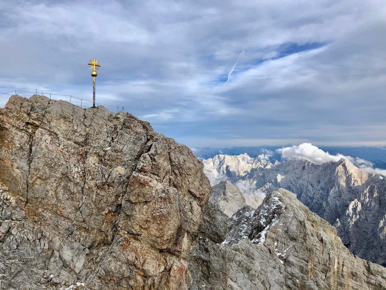 Wandern auf die Zugspitze: Dein Guide für Deutschlands höchsten Berg
