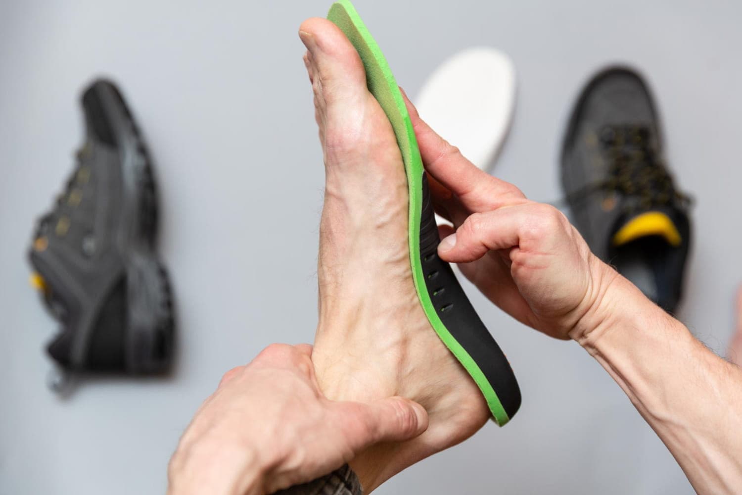Einlegesohlen für Wanderschuhe: Wie du deine Füße richtig bettest